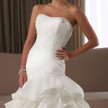 Strapless mermaid dress with a ruffled skirt